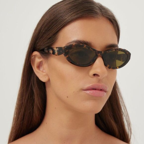PRADA Sunglasses PR26ZS 14L09Z Honey Tortoise Dark Brown Women NEW - Picture 1 of 13
